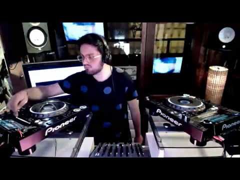 Pedro Sevilla en el MODULO-102 ZE