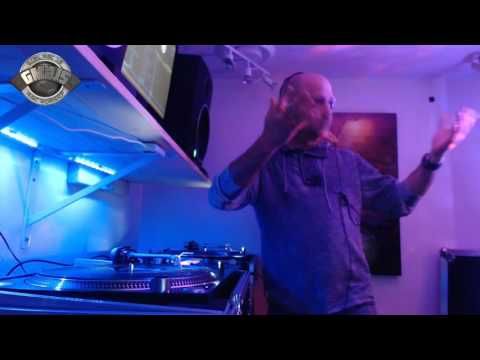 Luiz Fueggo:Dj Money