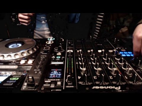 LIVE now for the Interlude takeover w/ Dean Mir for the next 2 hours  Info: Interlude (Live Stream)