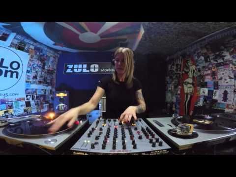 Monika Osmo (Zulo Room)