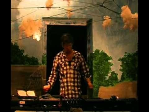Dirt Crew Showcase: Mano le Tough @ RTS.FM Berlin - 17.09.2010
