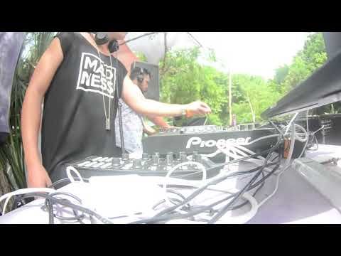 Johnny Leal - Omar T (Soilds Crew) @ Salvaje 3 w/ SIOPIS