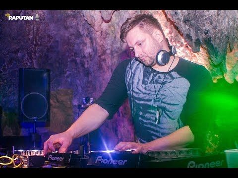 Mark Reeve @ The Cave by +Rapután