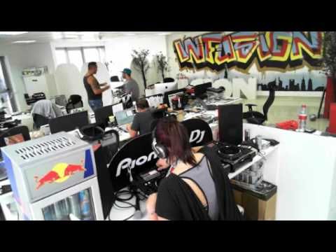 Pioneer DJ Lab - The Warmup ft Lady Lea