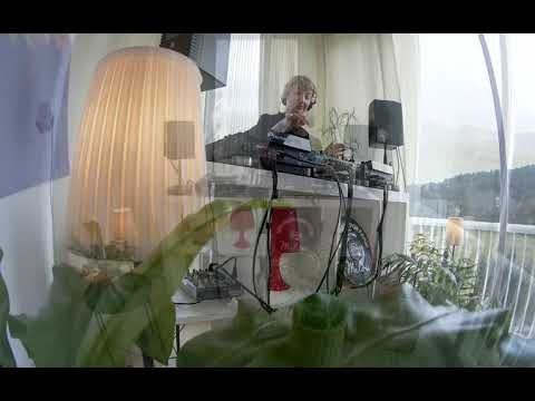 Milou  - Mas amor por favor - STAYATHOME