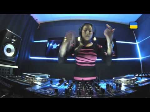 Sonya - Live @ Radio Intense 30.11.2015