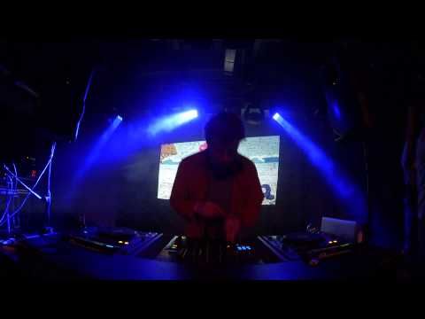 Daniel Ness @ Trompe L'Oeil, Muziekgieterij, Maastricht (09-04-2015)