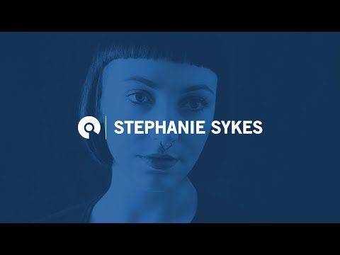 Premiere: Stephanie Sykes @ Monasterio Stream | BE-AT.TV