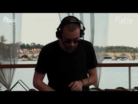 dj Kanhauser - Ponton music boat at Prague