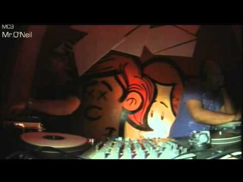 Friday Grooves - Mr Oneil : Maio Casa Bar