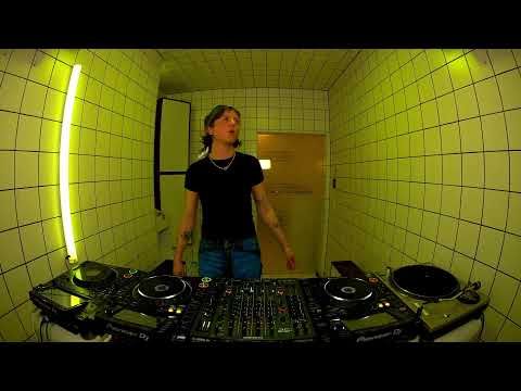 peachlyfe | HÖR - Mar 10 / 2023