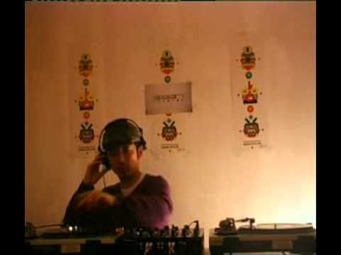 19:00:00 - Den @ RTS.FM Berlin Studio - 25.01.2010: Dj Set