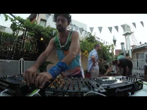 We Must Live feat. Le Freak Selector (Dj Set) @ - Playground Records
