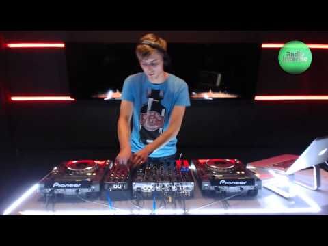 Live @ Radio Intense 23 09 2013   Ewsei
