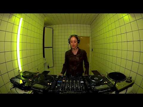 Eileen | HÖR - May 19 / 2023