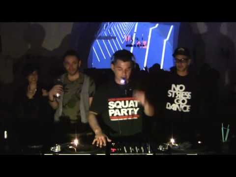Vivaz - Crime Room 13
