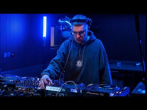 Press Play: Melé (Live from Defected HQ)