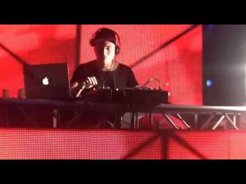 Videoset: Dj Kenneth @ Your Favorite Dj :: Caracas, 07 nov 2015