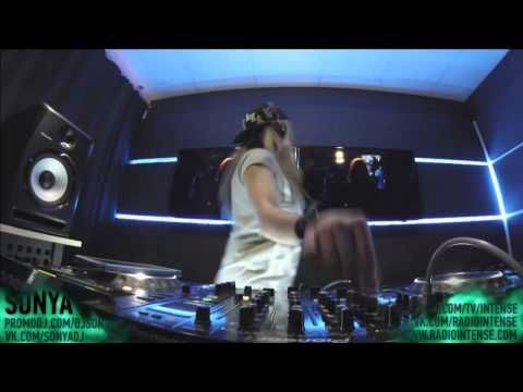Sonya - Live @ Radio Intense 06.05.2015