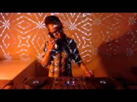 Dry But Funky, visuals by Goosefractal - RTS.FM.160213