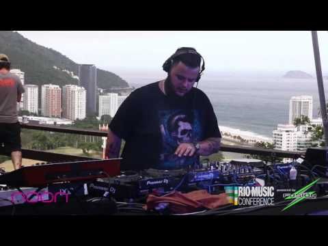 Ricardo Estrella @DIMENS10 | Noon Live Rio