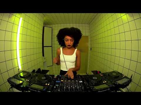 Nala Brown | HÖR - May 25 / 2023