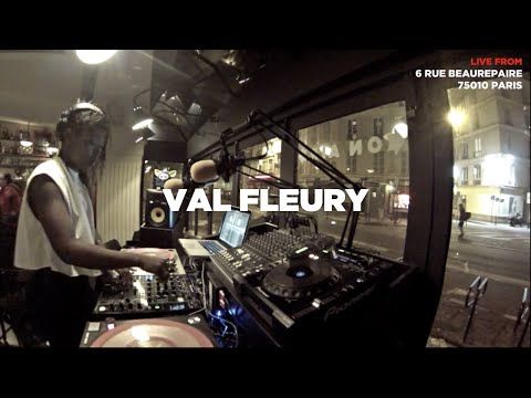 Val Fleury • DJ Set • LeMellotron.com