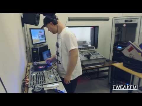 Martinez in TweakFM (Concealed Sounds, Moon Harbour)