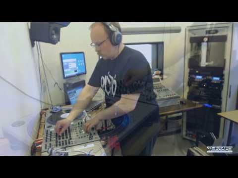 Ewok in TweakFM (Plútó)