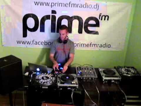 Mariposas live PrimeFm 2013 11 07