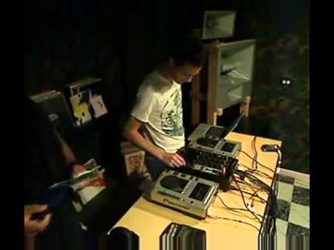 Podval on Point: Hieroglyphic Being and Slava - RTS.FM.150810