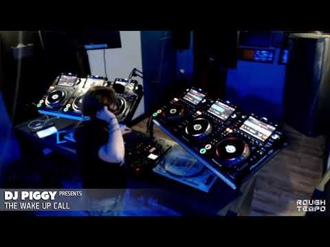 PIGGY & LANA M - THE WAKE UP CALL SHOW