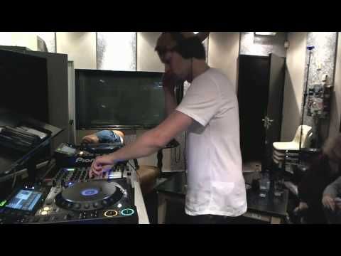 Young Hand @ Shourai Sessions, Studio 80, Amsterdam (31-07-2013)