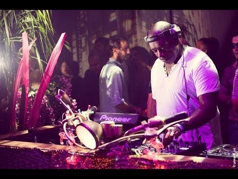 KEVIN SAUNDERSON · Keep on Dancing at Heart Ibiza © AllaboutibizaTV