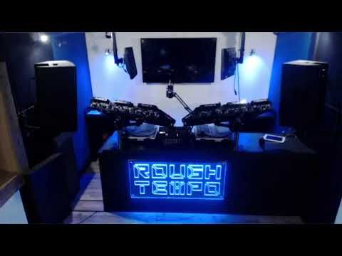 THE BASSQUAKE SHOW