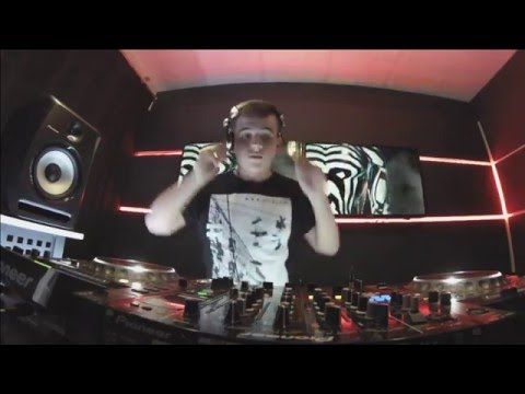 DenLar - Live @ Radio Intense 24.03.2015