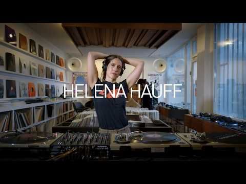 Helena Hauff @ Yoyaku Instore, Paris